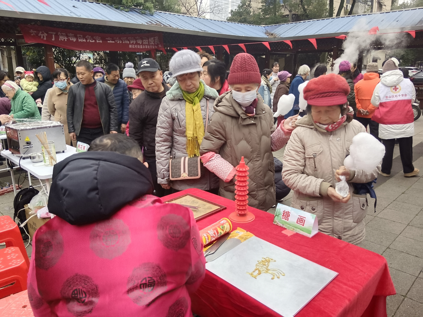 追“锋”而行 薪火相传 钢花村街道学雷锋系列活动精彩纷呈.docx