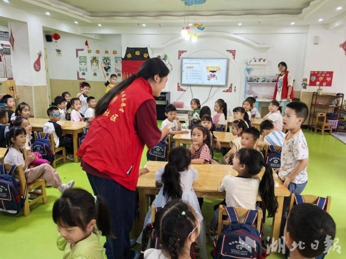 “情绪魔法师”进幼儿园 为童心装上“心理加油站”(1).docx